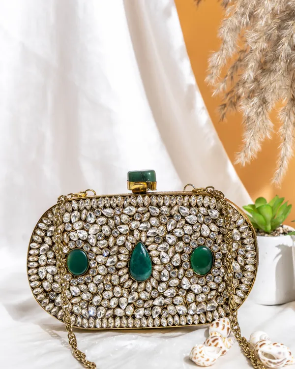 Empress_Noor_Crystal_Clutch